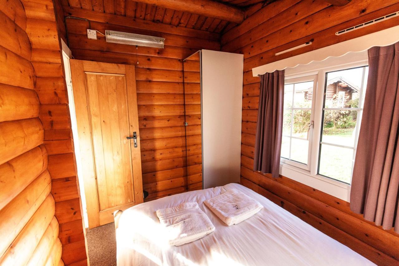 Log Cabin Nestled In The Mountains Of Snowdonia By Seren Property Trawsfynydd Exterior photo