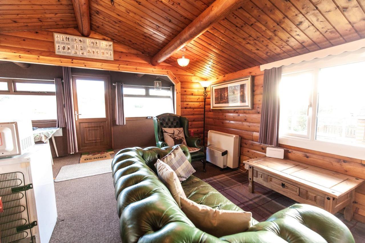 Log Cabin Nestled In The Mountains Of Snowdonia By Seren Property Trawsfynydd Exterior photo