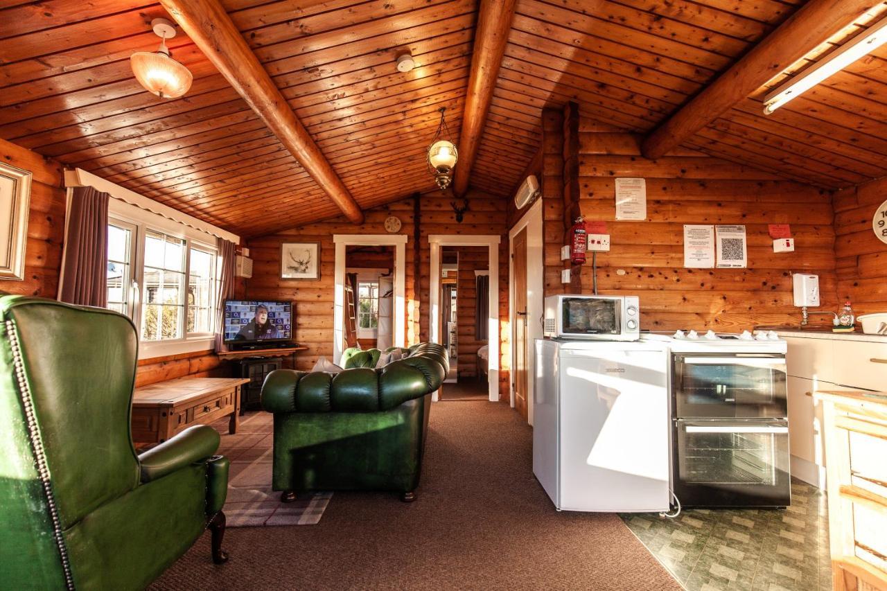 Log Cabin Nestled In The Mountains Of Snowdonia By Seren Property Trawsfynydd Exterior photo